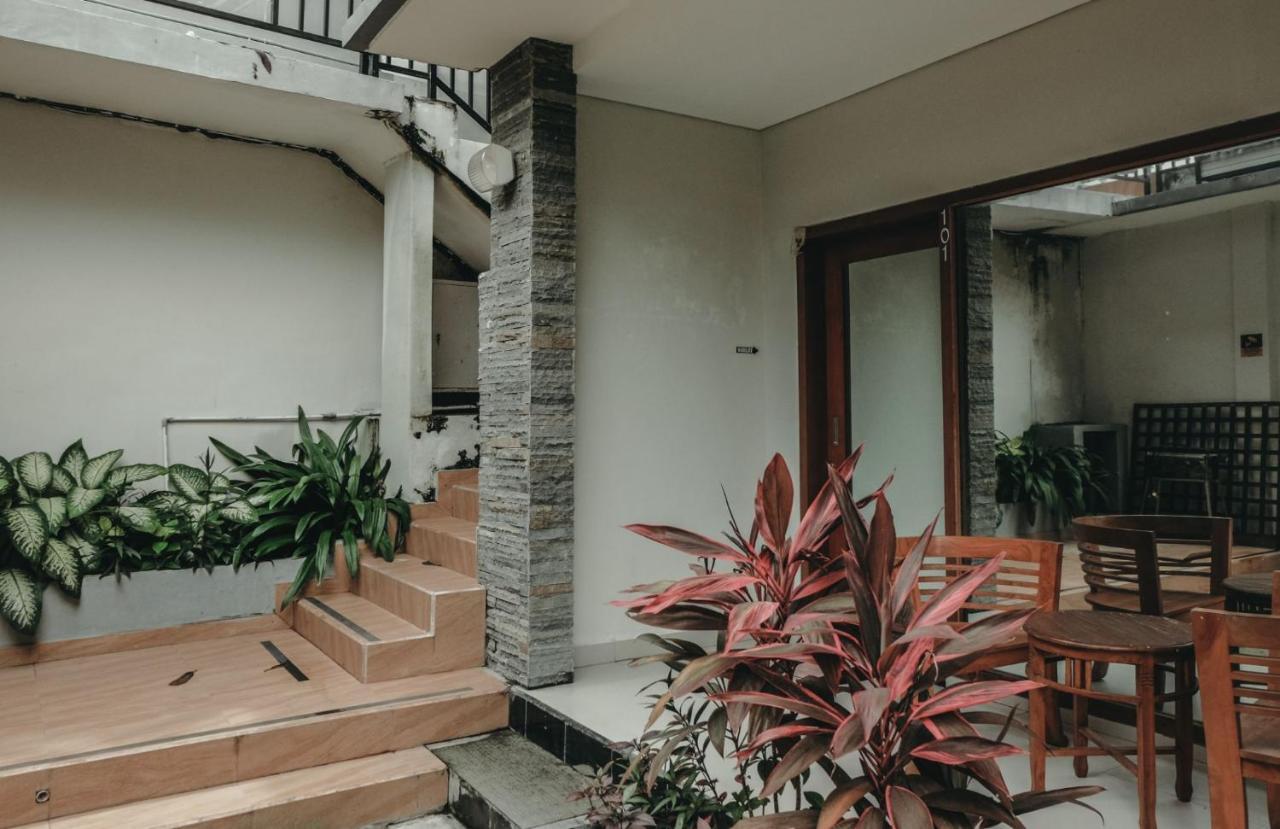 Sekar Arum Riverside Resort In Canggu Танаг-Лот Екстер'єр фото