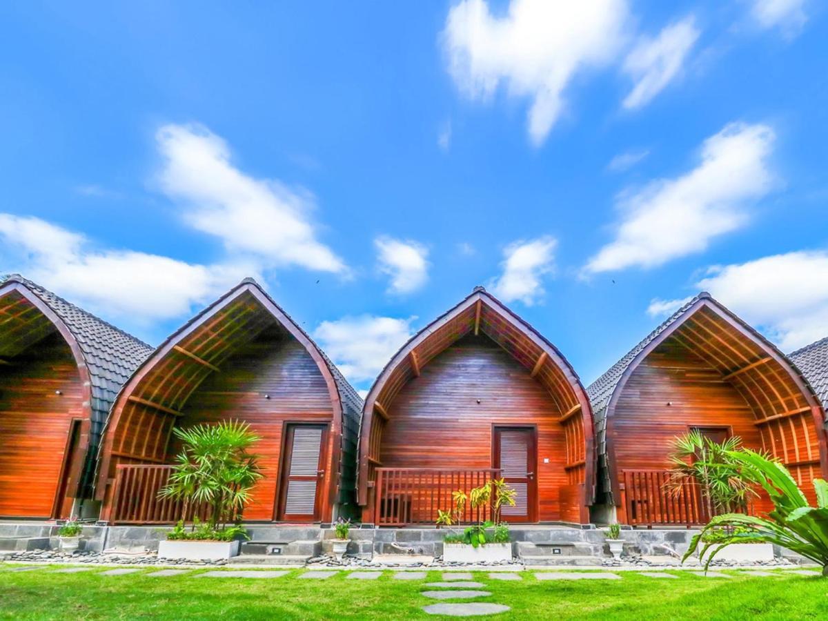 Sekar Arum Riverside Resort In Canggu Танаг-Лот Екстер'єр фото