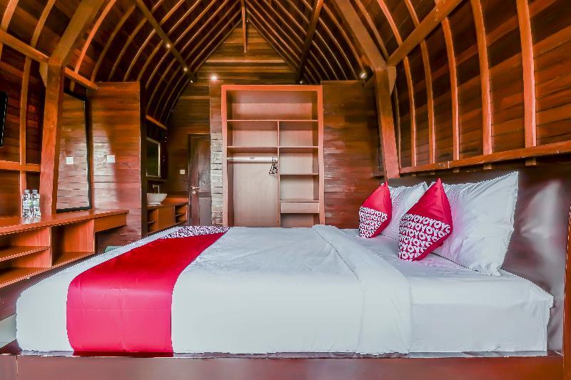 Sekar Arum Riverside Resort In Canggu Танаг-Лот Екстер'єр фото